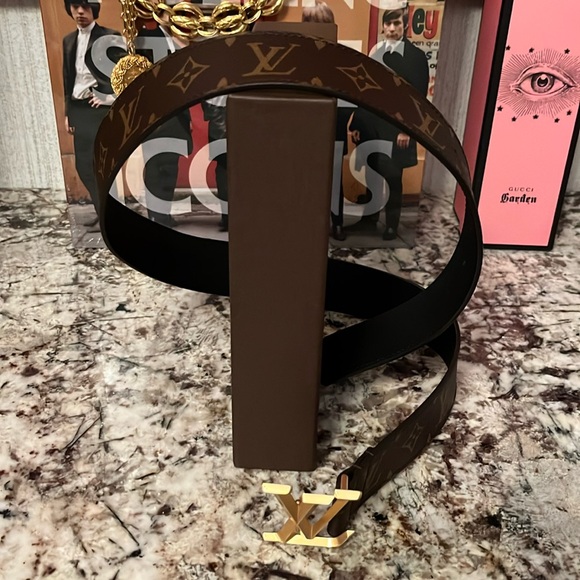 ❌SOLD❌Gorgeous Louis Vuitton Monogram Belt that’s in excellent condition! - Picture 4 of 16